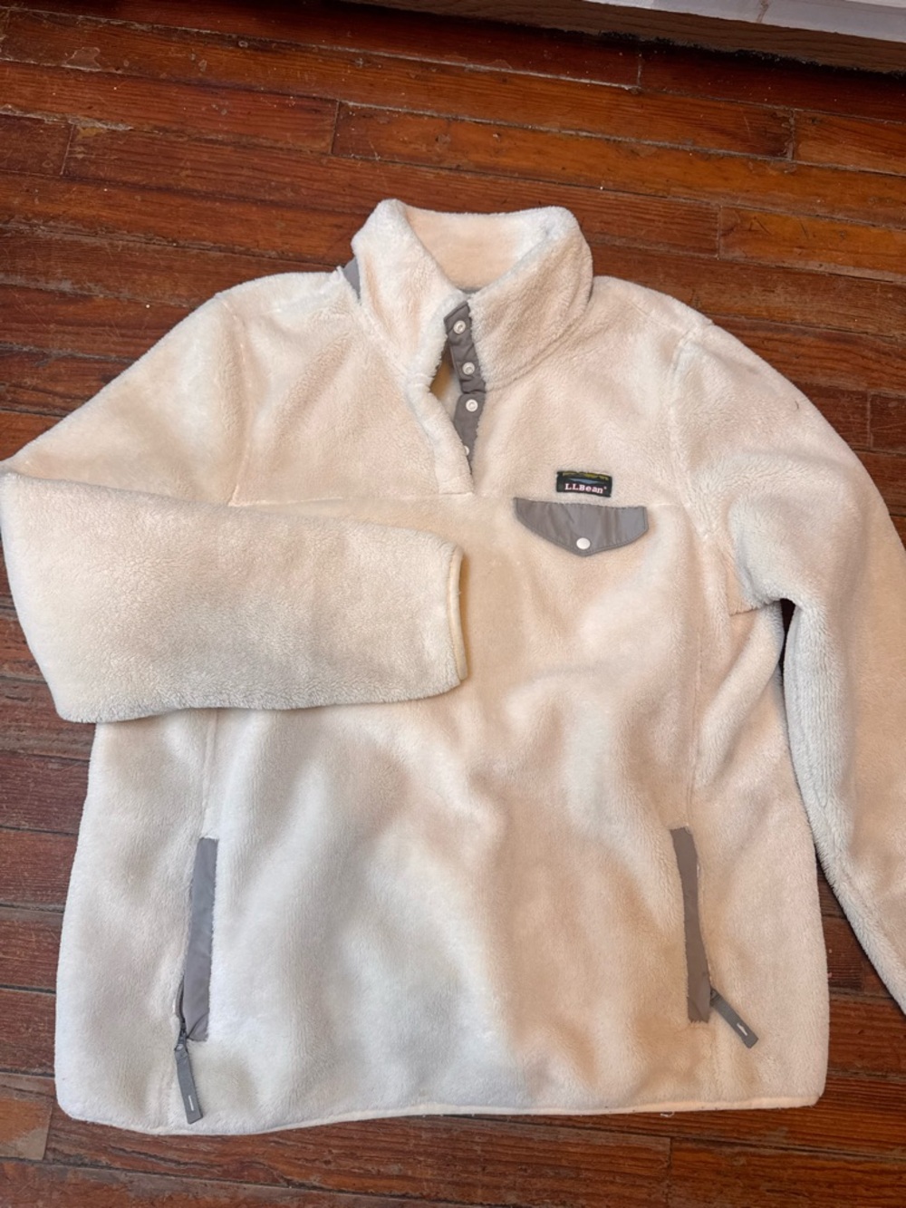 L.L. Bean Cream Sherpa Snap-Placket Pullover with Gray Trim - Picture 3 of 8